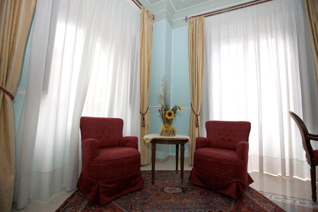 Hotel Palazzo Krataiis Шилла Экстерьер фото