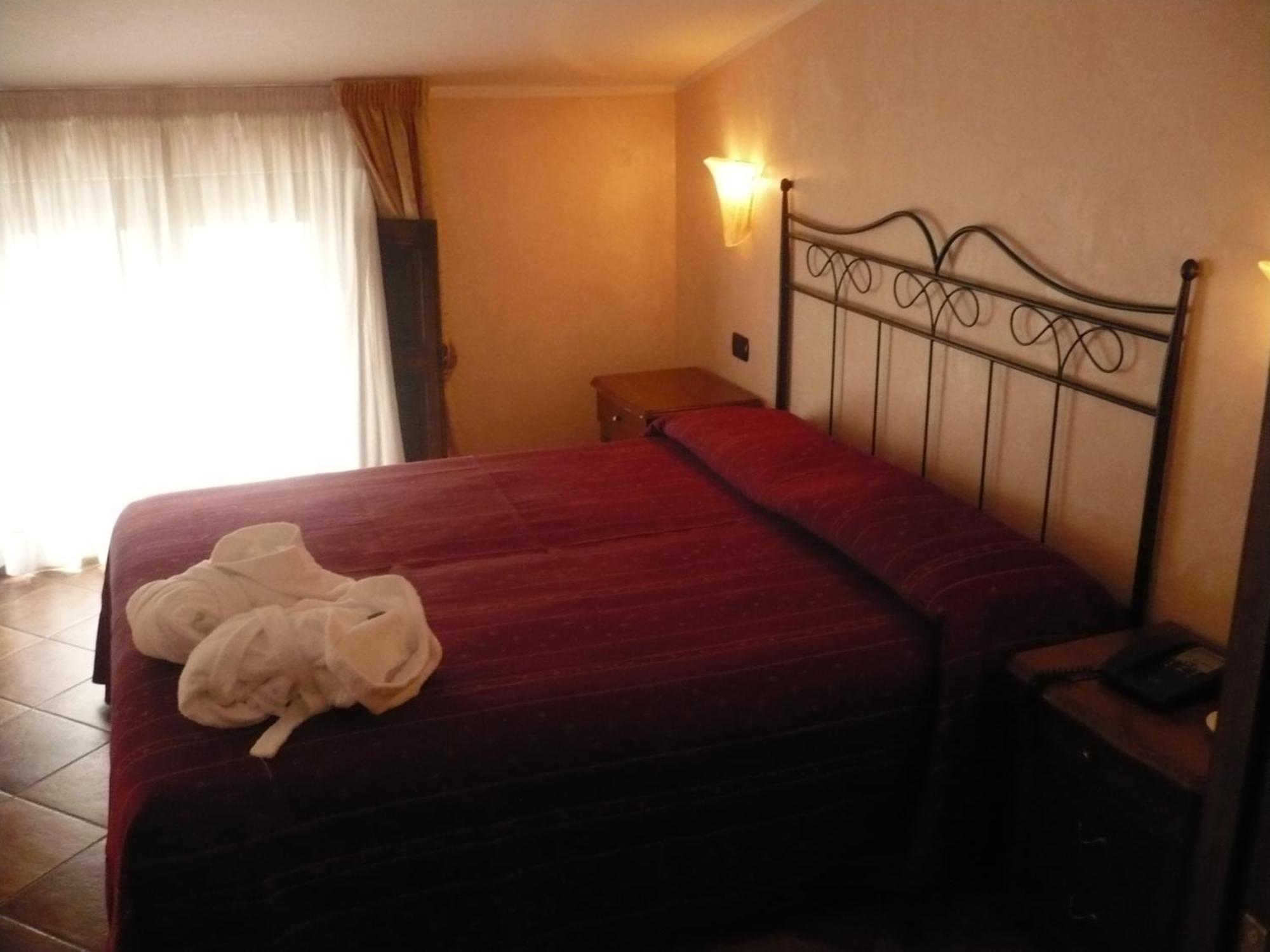 Hotel Palazzo Krataiis Шилла Экстерьер фото