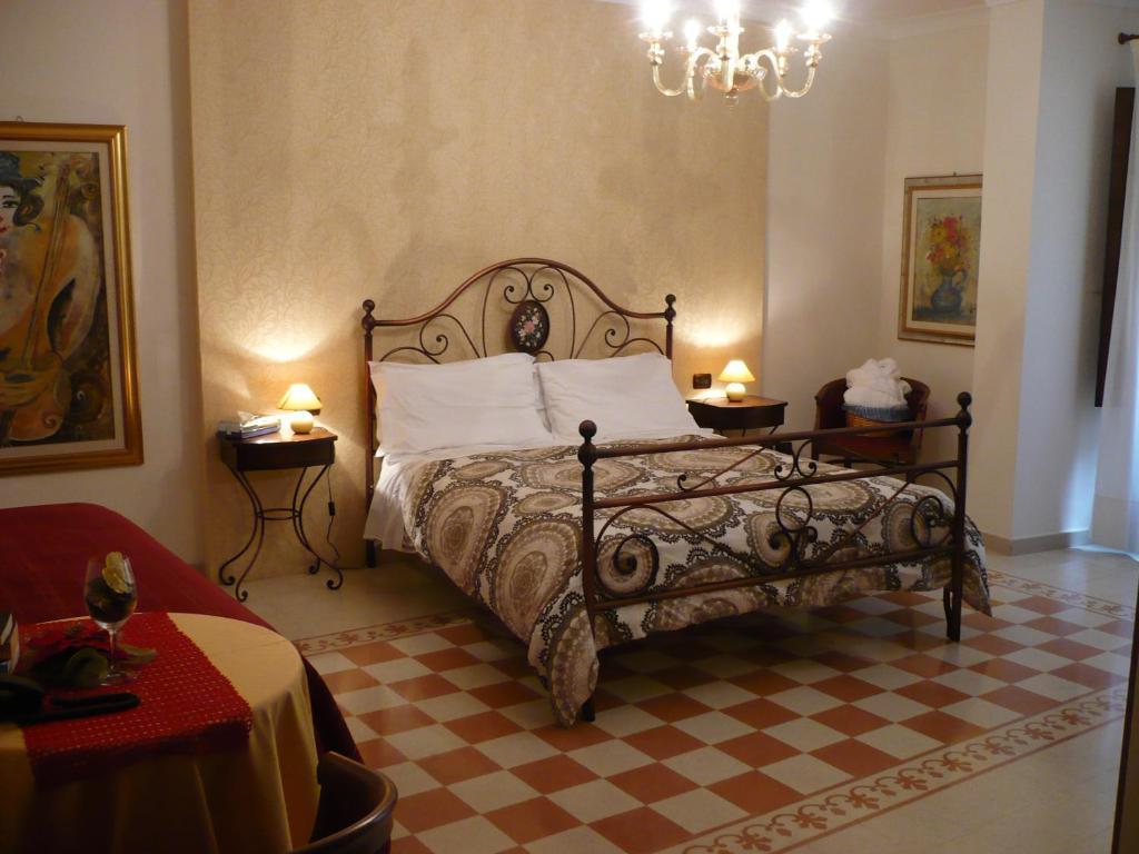 Hotel Palazzo Krataiis Шилла Номер фото